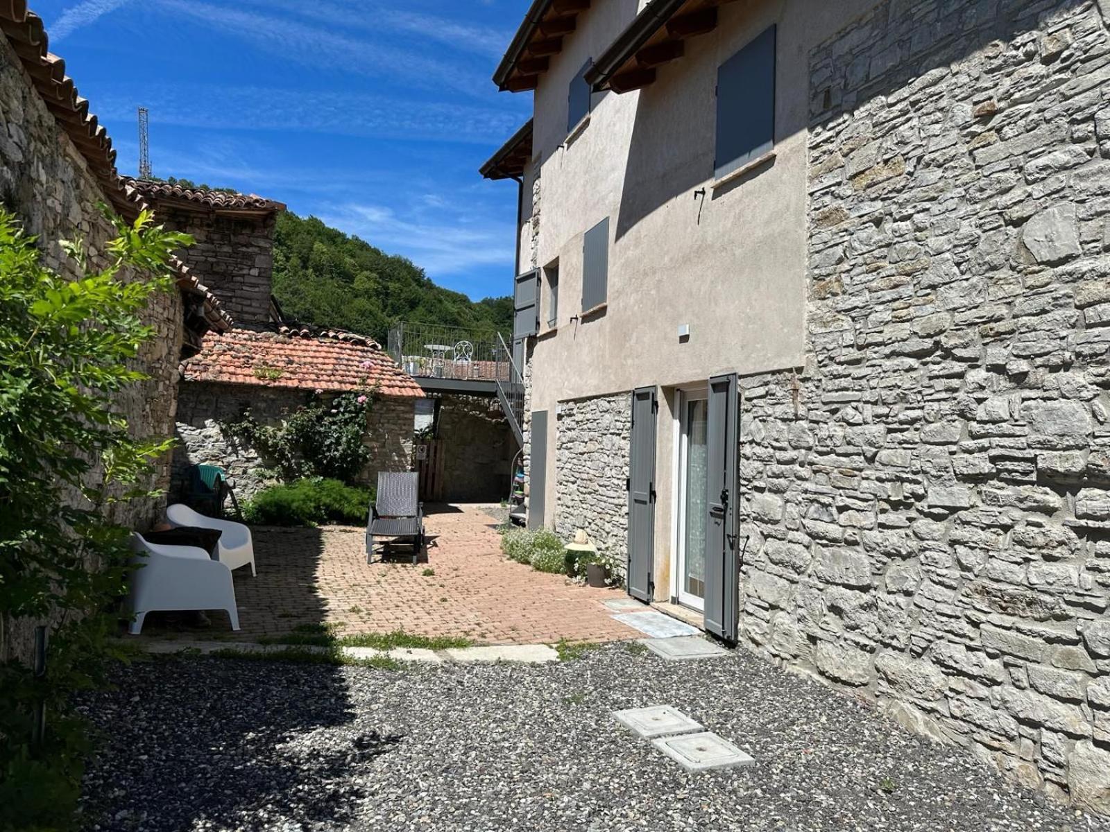 Casa Del Giglio A Cadelmonte Villa Valle  Exterior photo